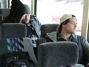 Bonnie Rottens deepthroats off her guy on a bus