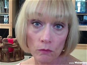 humped Up pound desire With first-timer GILF